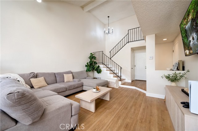 818 Live Oak Place, Corona CA: https://media.crmls.org/medias/d6904ccf-4aa8-43f7-9d0b-1a5e3fdea640.jpg