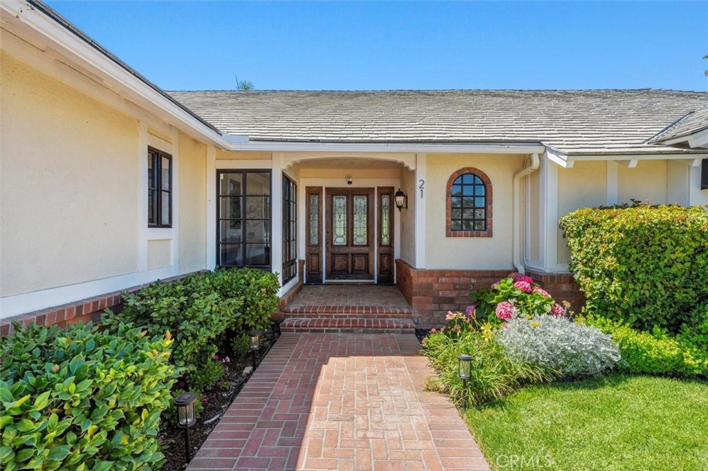 21 Santa Catalina Dr