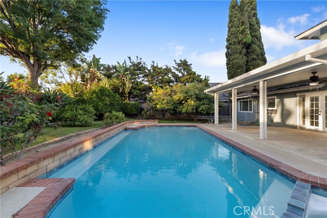 13711 Farmington Road, Tustin CA: https://media.crmls.org/medias/d6915899-a2a9-485b-ba59-36afd9baa874.jpg