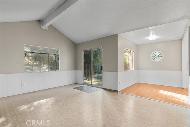 Detail Gallery Image 12 of 35 For 21032 Baltar St, Canoga Park,  CA 91304 - 3 Beds | 2 Baths