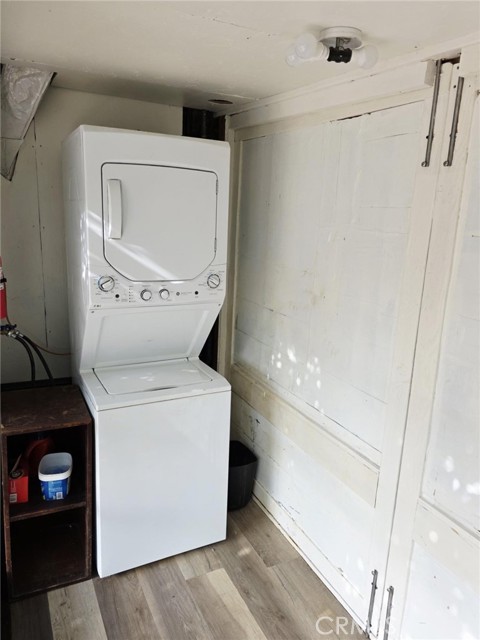 1403 Avon Park, Los Angeles CA: https://media.crmls.org/medias/d69184f5-2dff-43ec-84c6-00edc9977339.jpg