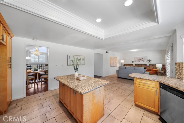 1305 Fairlance Drive, Walnut CA: https://media.crmls.org/medias/d691a274-73d2-4a0b-b02c-7587bd948c36.jpg