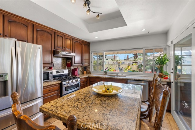 Detail Gallery Image 10 of 35 For 622 W Alpine Ave, Santa Ana,  CA 92707 - 5 Beds | 3 Baths