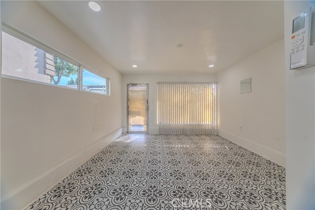 Detail Gallery Image 34 of 41 For 5709 E Beverly Bld, Los Angeles,  CA 90022 - 4 Beds | 2 Baths