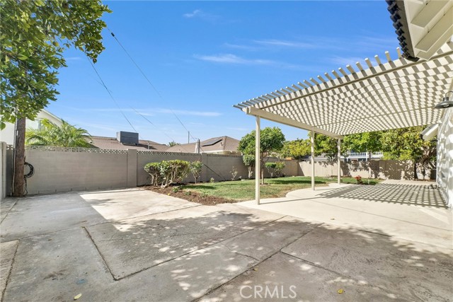 Image 40 of 45 For 2902 Winfield