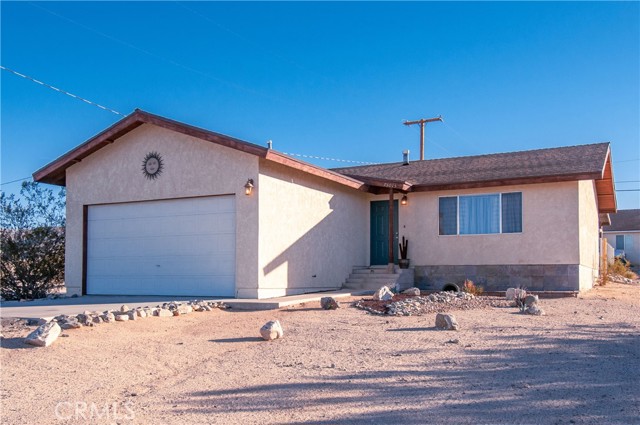 75015 Baseline Road, 29 Palms, California 92277, 2 Bedrooms Bedrooms, ,1 BathroomBathrooms,Single Family Residence,For Sale,Baseline,JT24006570