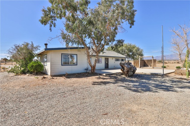 Detail Gallery Image 22 of 45 For 10888 Phelan Rd., Oak Hills,  CA 92344 - 1 Beds | 1 Baths