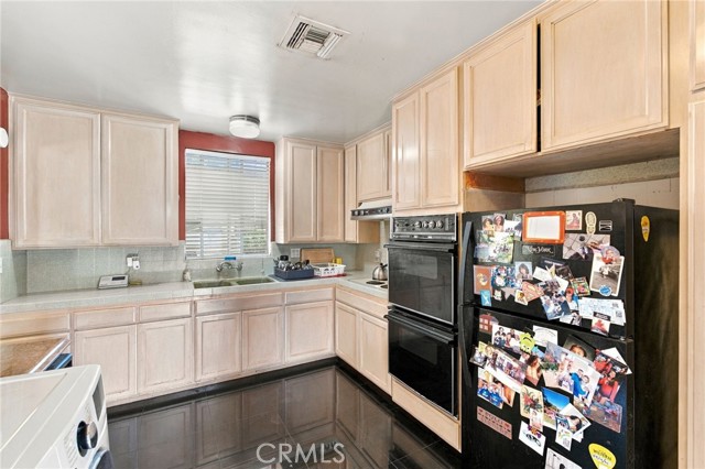 12410 Lull Street photo 15