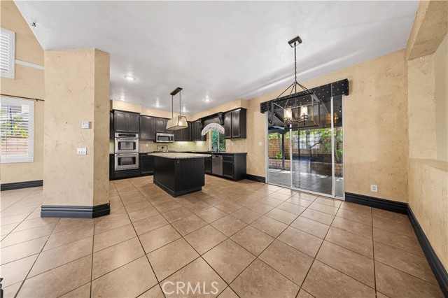 11362 Windhaven Court, Rancho Cucamonga CA: https://media.crmls.org/medias/d69600bf-d1c5-4115-97f8-0723ecd60f8e.jpg