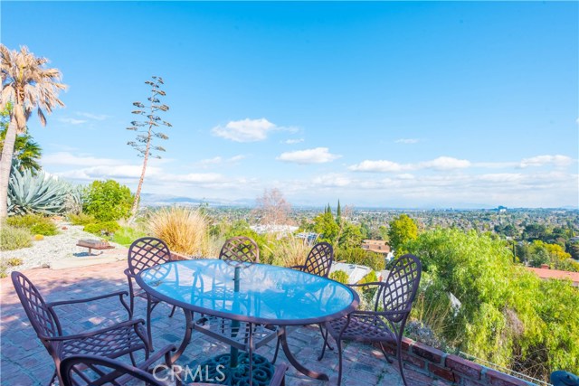 Detail Gallery Image 30 of 35 For 5974 Maury Ave, Woodland Hills,  CA 91367 - 3 Beds | 2 Baths