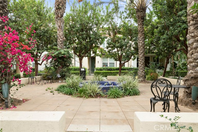 45 Perennial, Irvine CA: https://media.crmls.org/medias/d696893e-87c0-46e4-92c2-4ca9dd3956f9.jpg