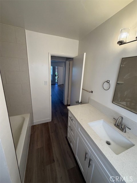 Detail Gallery Image 8 of 8 For 4219 E 4th, Long Beach,  CA 90814 - 1 Beds | 1 Baths