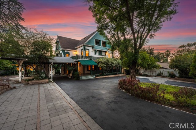 Detail Gallery Image 5 of 72 For 1228 S Center St, Redlands,  CA 92373 - 7 Beds | 5 Baths