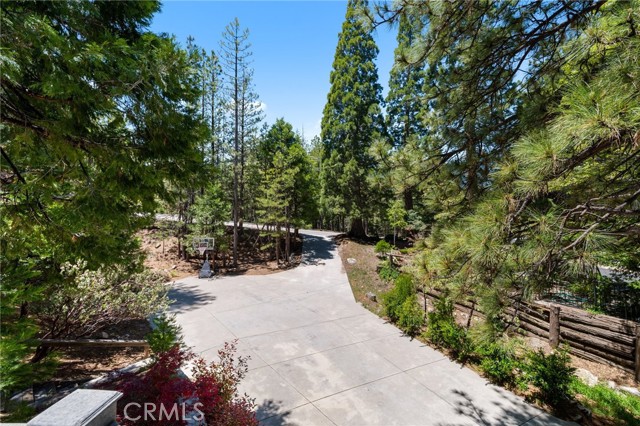 Detail Gallery Image 24 of 29 For 635 Grass Valley Dr, Lake Arrowhead,  CA 92352 - 3 Beds | 2 Baths