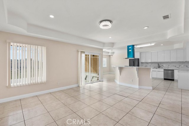 Detail Gallery Image 4 of 30 For 15833 Sago, Apple Valley,  CA 92307 - 4 Beds | 3 Baths