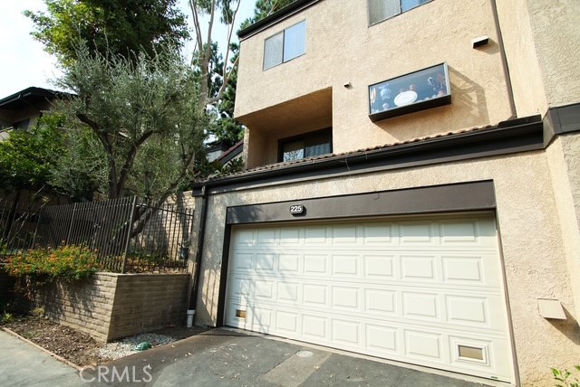 Detail Gallery Image 21 of 21 For 21820 Marylee St #225,  Woodland Hills,  CA 91367 - 3 Beds | 2/1 Baths