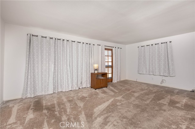 Detail Gallery Image 6 of 15 For 828 W Avenue J14, Lancaster,  CA 93534 - 3 Beds | 2 Baths