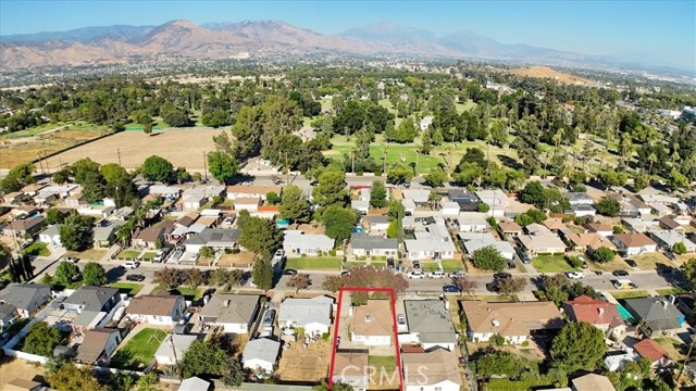 2486 Belle Street, San Bernardino CA: https://media.crmls.org/medias/d699d230-55a9-4252-8184-8704417f62f6.jpg
