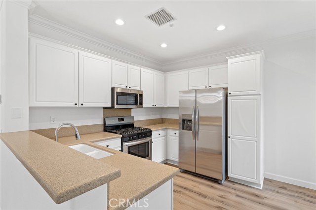 Detail Gallery Image 15 of 45 For 38 Veneto Ln, Aliso Viejo,  CA 92656 - 3 Beds | 2/1 Baths