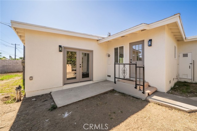 321 W Scott Street, Rialto CA: https://media.crmls.org/medias/d69b7f65-4737-40bb-b438-47784ce39a6e.jpg