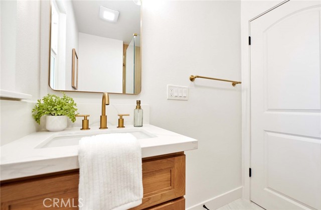 1403 N Siesta Avenue, La Puente CA: https://media.crmls.org/medias/d69c24c4-cc8f-4092-bd31-0c84efd05b0e.jpg