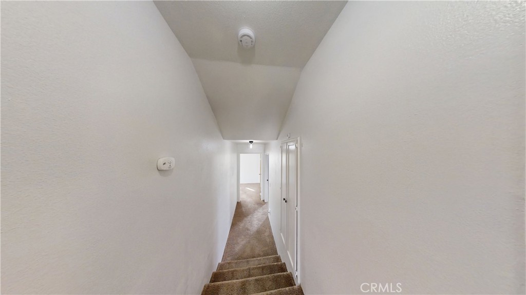 https://media.crmls.org/medias/d69d63dd-89c8-4f74-96c6-f459706dcca5.jpg?preset=X-Large