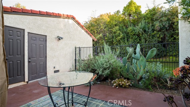Detail Gallery Image 5 of 38 For 635 E Palm Ave, Redlands,  CA 92374 - 3 Beds | 2/1 Baths