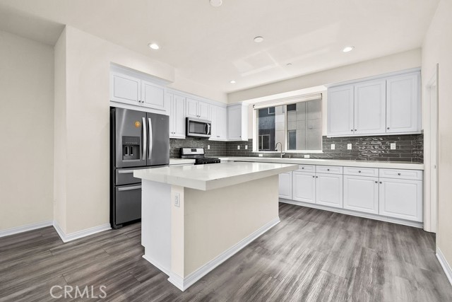 Detail Gallery Image 5 of 29 For 159 Steely, Irvine,  CA 92614 - 3 Beds | 2/1 Baths