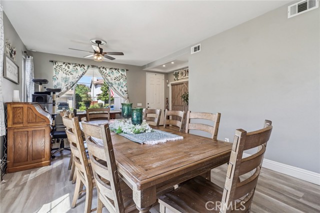 31461 Congressional Drive, Temecula CA: https://media.crmls.org/medias/d69fac4c-cb85-4234-85d9-946ba85c60d0.jpg