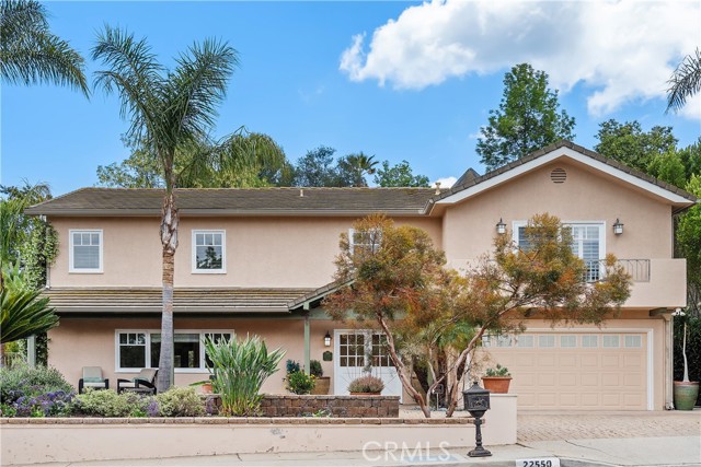 22550 Flamingo Street, Woodland Hills CA: https://media.crmls.org/medias/d69ff145-4c0e-4032-809b-a43643210716.jpg