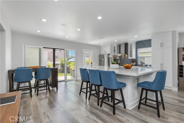 Detail Gallery Image 9 of 41 For 286 Glendora Ave, Long Beach,  CA 90803 - 3 Beds | 3 Baths