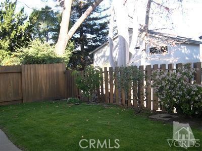 Detail Gallery Image 6 of 9 For 660 Martinique, Newbury Park,  CA 91320 - 4 Beds | 3 Baths