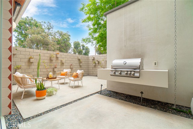1357 Voorhees Avenue, Manhattan Beach CA: https://media.crmls.org/medias/d6a2fed5-1a20-4cee-873b-704cb1fe32ea.jpg