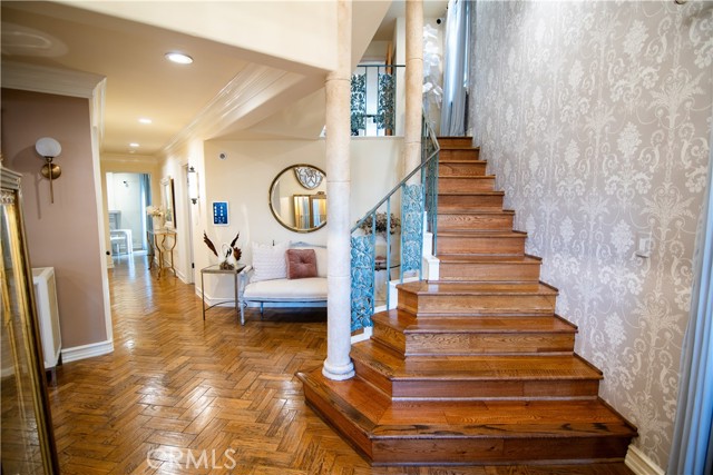 Detail Gallery Image 3 of 41 For 5770 E Lucia, Long Beach,  CA 90803 - 4 Beds | 4 Baths