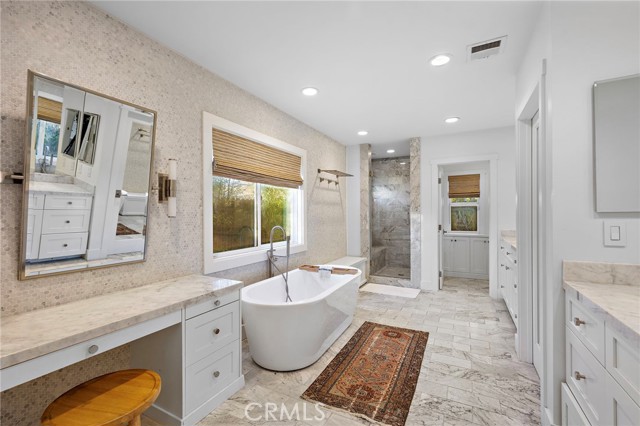 Detail Gallery Image 24 of 37 For 1725 Skylark, Newport Beach,  CA 92660 - 5 Beds | 4/1 Baths