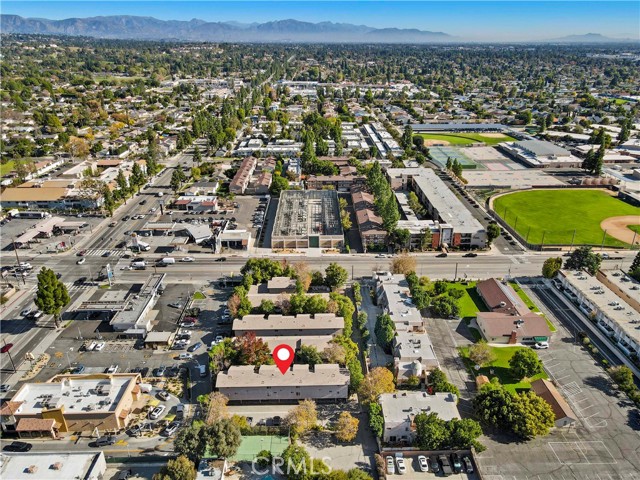 Detail Gallery Image 34 of 35 For 10237 De Soto, Chatsworth,  CA 91311 - 2 Beds | 2 Baths