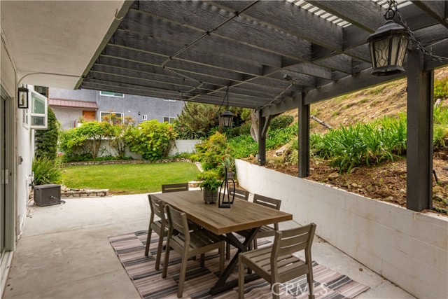 30047 Knoll View Drive, Rancho Palos Verdes CA: https://media.crmls.org/medias/d6a57d6d-dee1-499f-9361-cdff8378b507.jpg