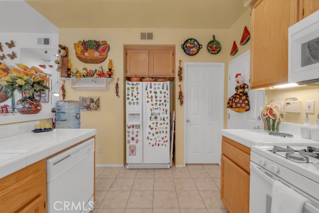 Detail Gallery Image 17 of 46 For 284 Pacos St, Ventura,  CA 93001 - 3 Beds | 2/1 Baths