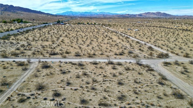 Detail Gallery Image 9 of 15 For 6425 Sun Ray Rd, Joshua Tree,  CA 92252 - – Beds | – Baths