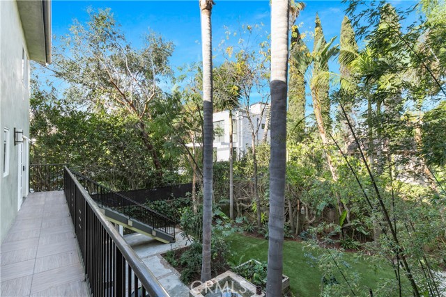 1156 S Carmelina Avenue, Los Angeles CA: https://media.crmls.org/medias/d6a6e085-c7f3-430a-8a10-33238ebec05d.jpg