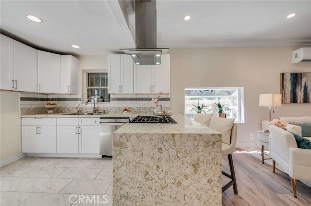 Detail Gallery Image 12 of 33 For 624 Cedar Ave, Long Beach,  CA 90802 - 3 Beds | 2 Baths