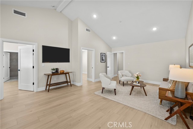 16360 Parthenia photo 36