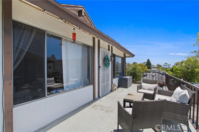 18702 Demion Lane, Huntington Beach CA: https://media.crmls.org/medias/d6a79457-cc65-4250-ac4c-4f72174d66fc.jpg