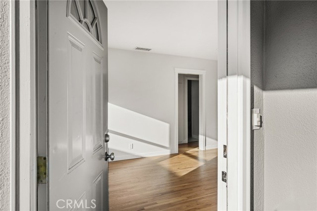 Detail Gallery Image 4 of 31 For 425 E Everett, Orange,  CA 92867 - 3 Beds | 1 Baths