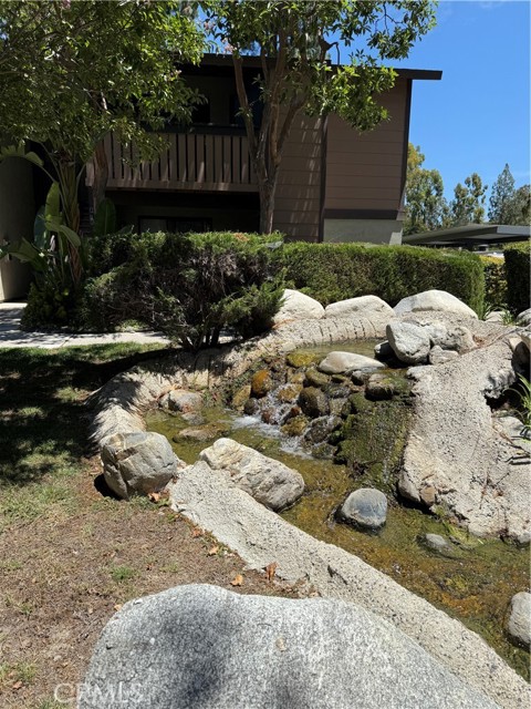 Detail Gallery Image 3 of 17 For 20702 El Toro Rd #244,  Lake Forest,  CA 92630 - 1 Beds | 1 Baths