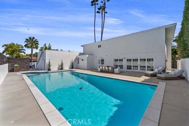 6451 E Shire Way, Long Beach CA: https://media.crmls.org/medias/d6a86687-12c3-4dcc-bb83-316454ce085e.jpg