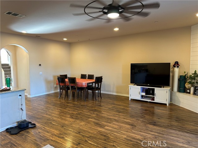 Detail Gallery Image 28 of 63 For 14193 Jicarilla Rd #302,  Apple Valley,  CA 92307 - 3 Beds | 2/1 Baths