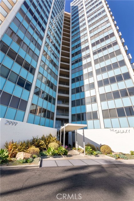 2999 E Ocean Blvd, Long Beach CA: https://media.crmls.org/medias/d6a93fab-9927-48b9-9bfc-9141e2607ff4.jpg