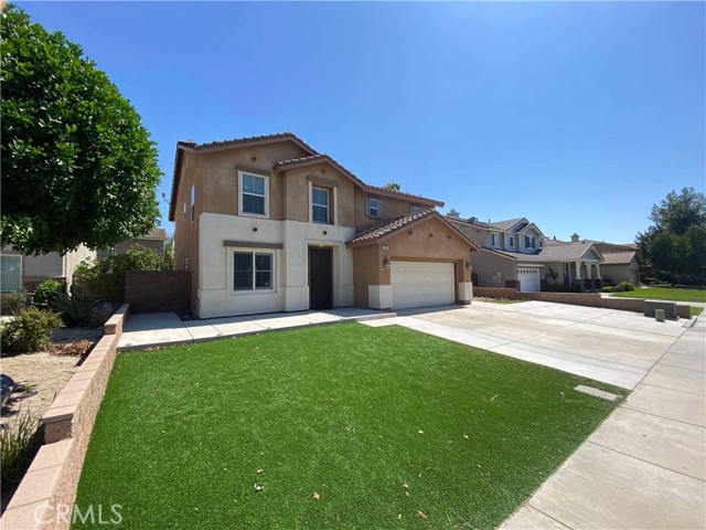 Detail Gallery Image 5 of 35 For 12851 Oakdale St, Corona,  CA 92880 - 4 Beds | 2/1 Baths