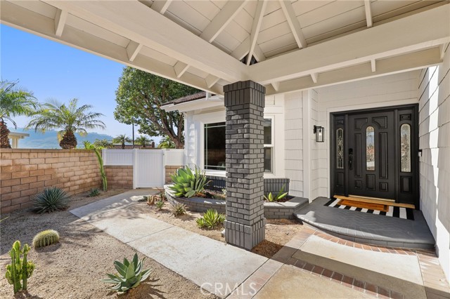 Detail Gallery Image 3 of 68 For 24320 via Arriba Linda, Yorba Linda,  CA 92887 - 5 Beds | 3 Baths